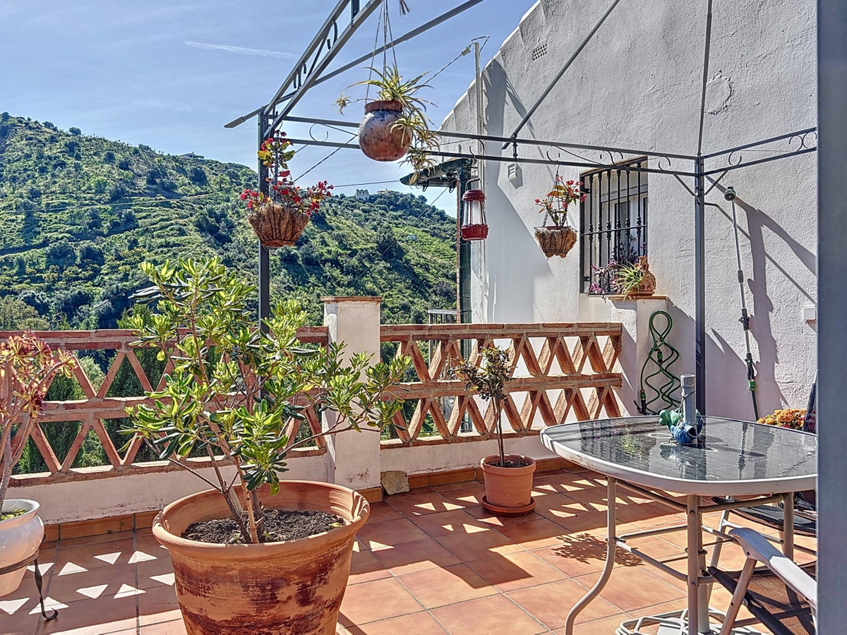 Huis te koop in Canillas de Aceituno | 4 slaapkamers H5010754