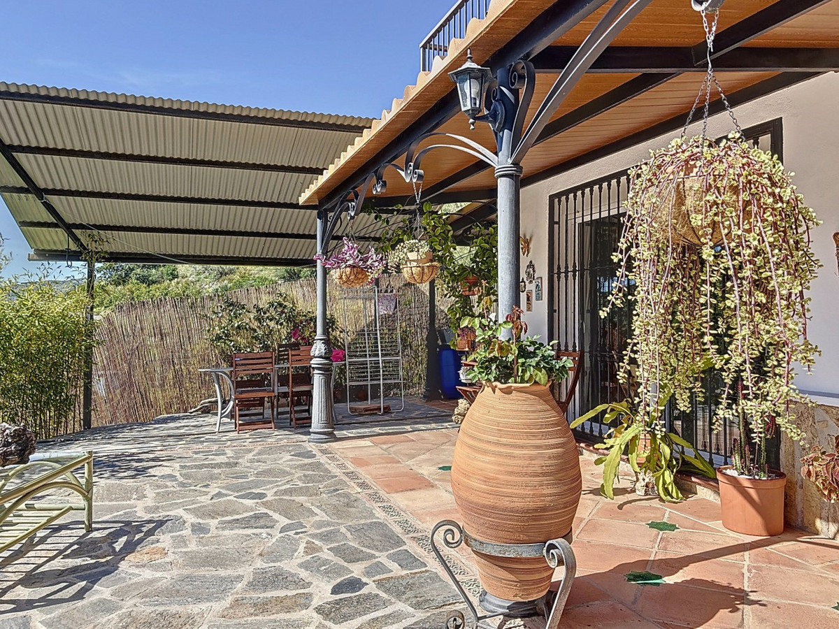 Huis te koop in Canillas de Aceituno | 4 slaapkamers H5010754