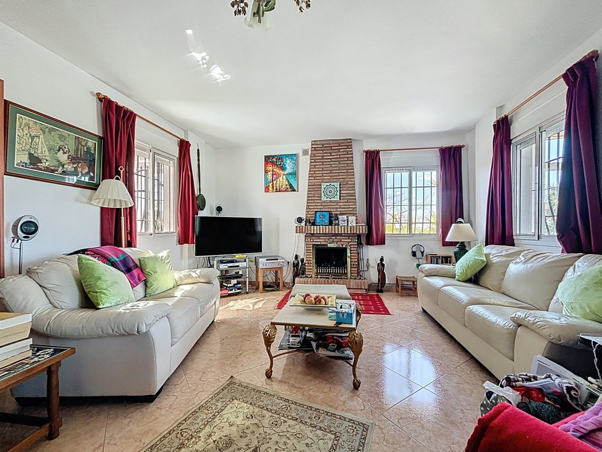 Huis te koop in Canillas de Aceituno | 5 slaapkamers H5026897