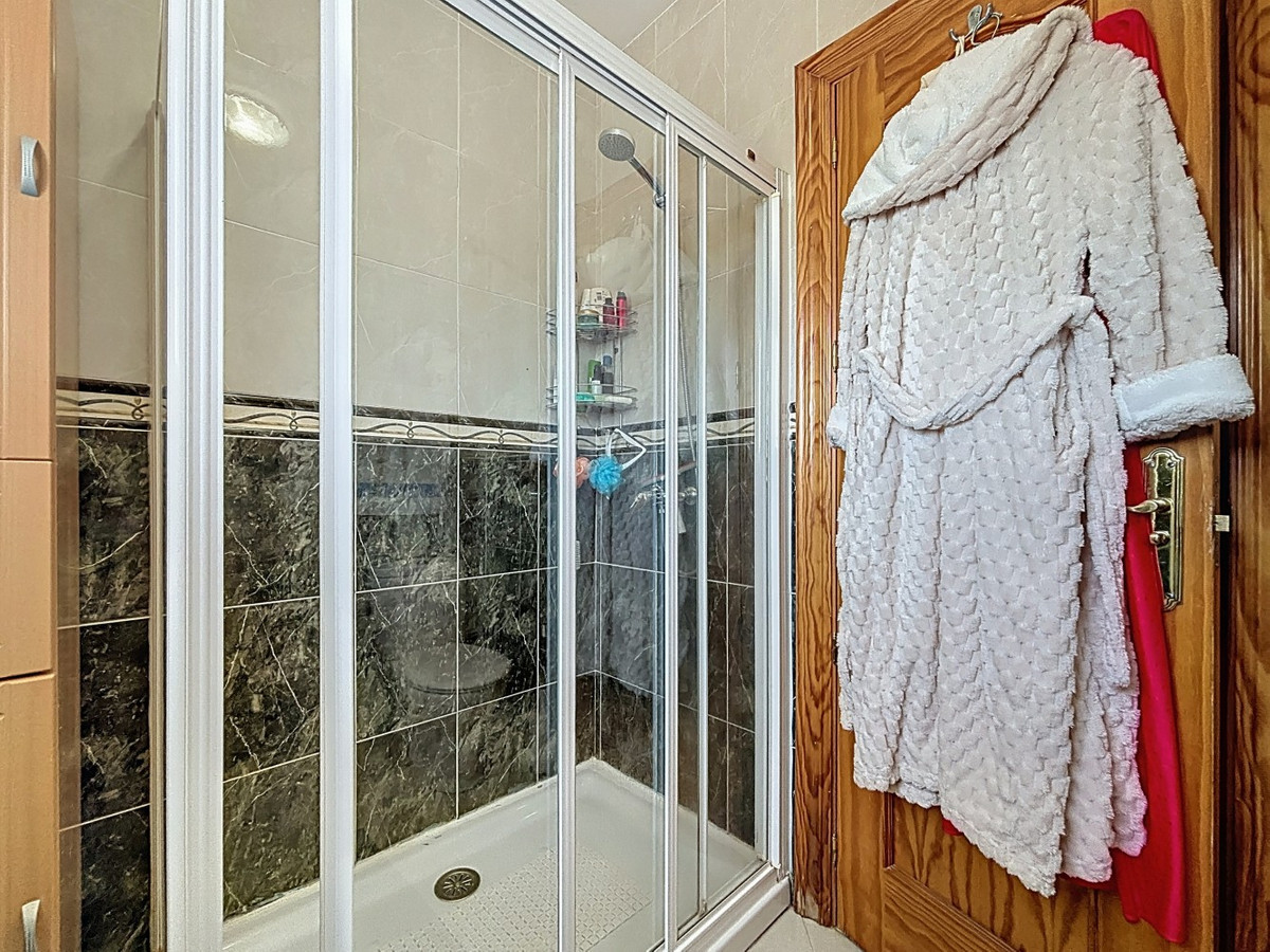 Huis te koop in Canillas de Aceituno | 5 slaapkamers H5026897