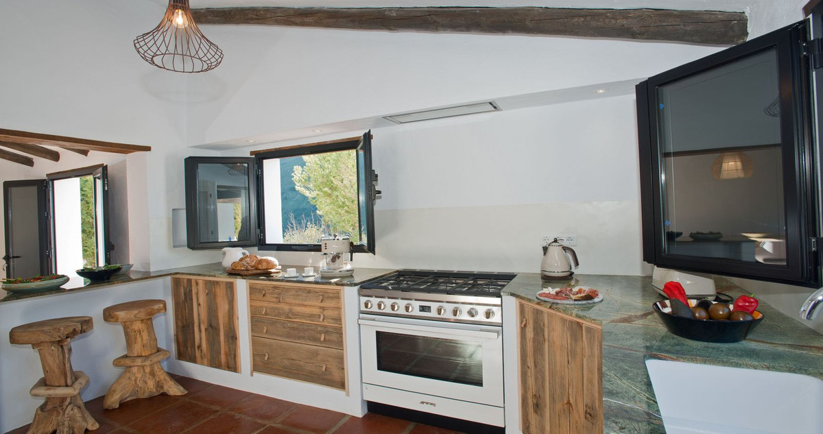 Huis te koop in Canillas de Aceituno | 4 slaapkamers H5195092