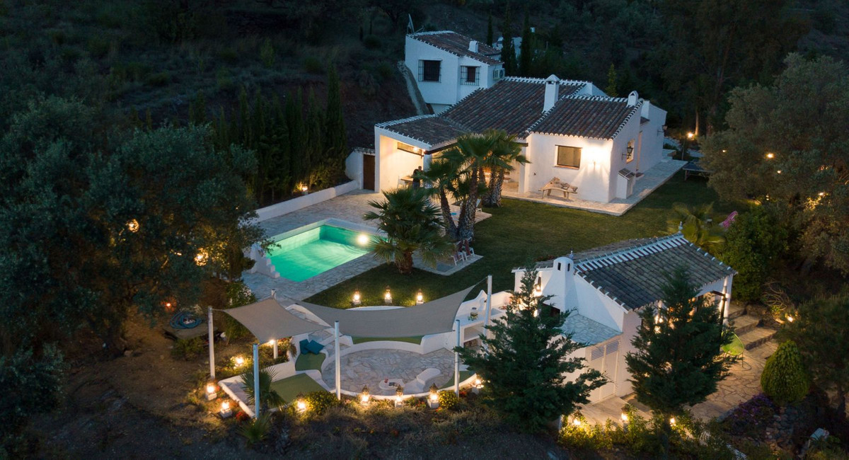 Huis te koop in Canillas de Aceituno | 4 slaapkamers H5195092