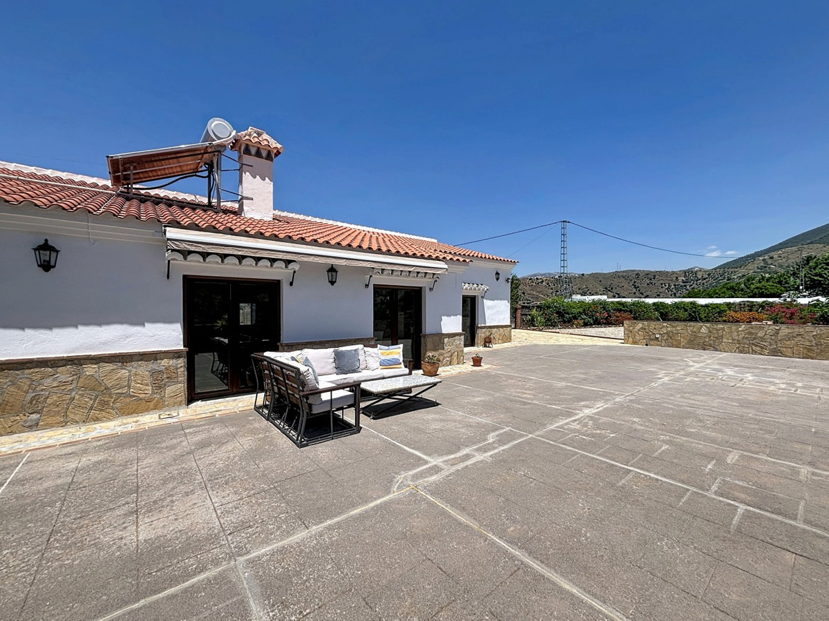 Property main view 44