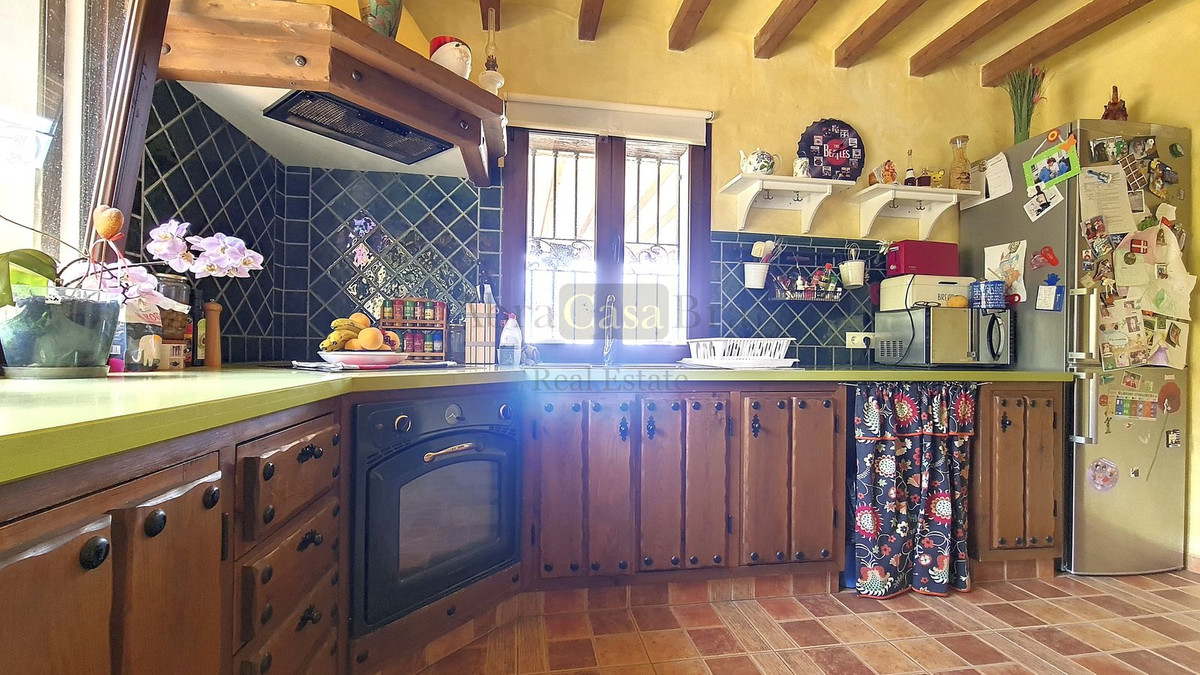 Huis te koop in Canillas de Albaida | 4 slaapkamers H4773520