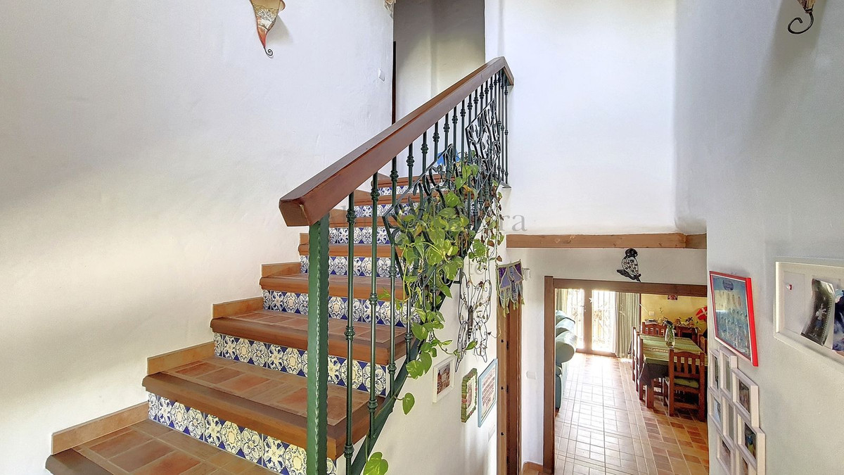 Huis te koop in Canillas de Albaida | 4 slaapkamers H4773520