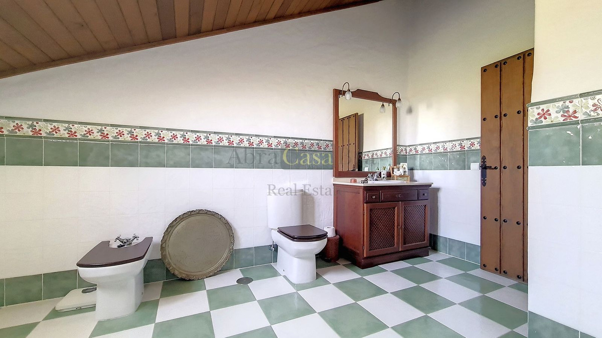 Huis te koop in Canillas de Albaida | 4 slaapkamers H4773520