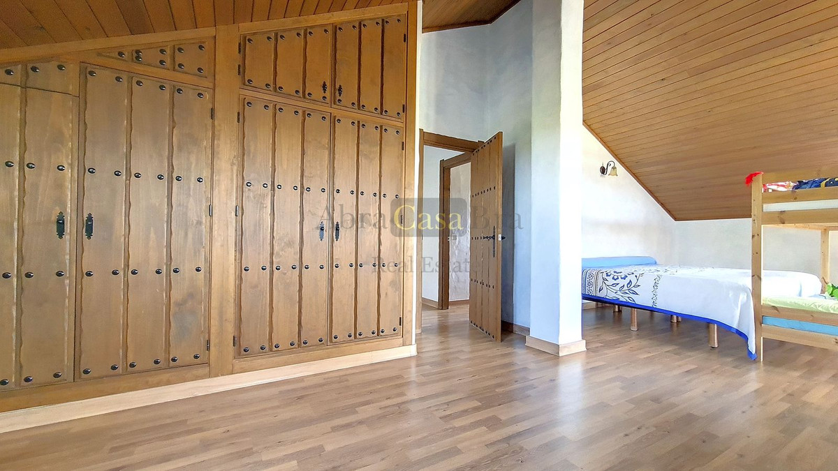 Huis te koop in Canillas de Albaida | 4 slaapkamers H4773520