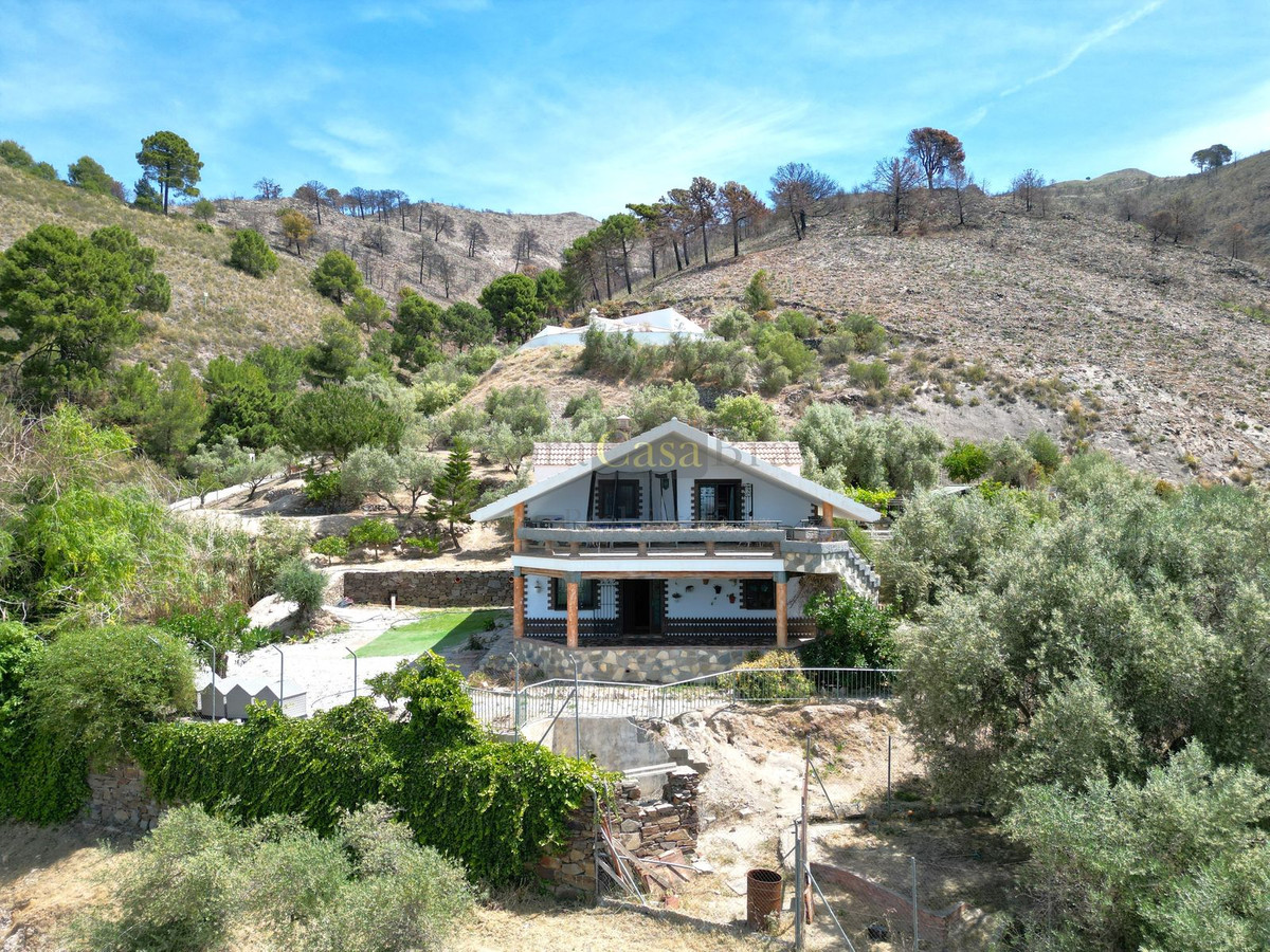 Huis te koop in Canillas de Albaida | 4 slaapkamers H4773520