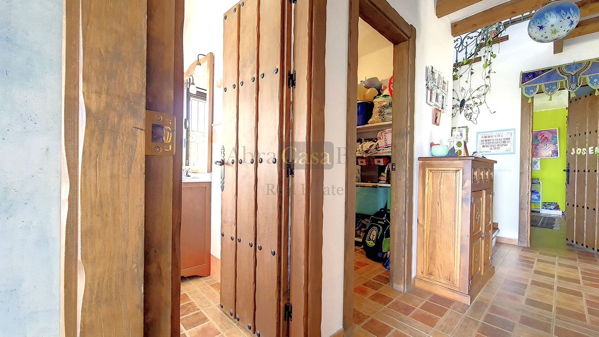 Huis te koop in Canillas de Albaida | 4 slaapkamers H4773520