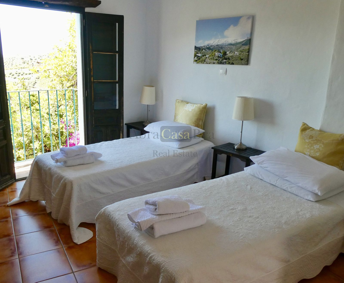 Huis te koop in Canillas de Albaida | 16 slaapkamers H4773532