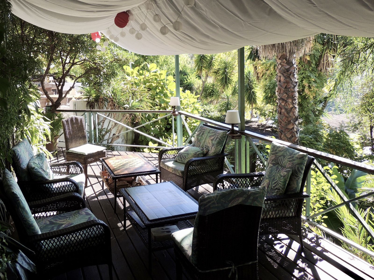 Huis te koop in Canillas de Albaida | 16 slaapkamers H4773532