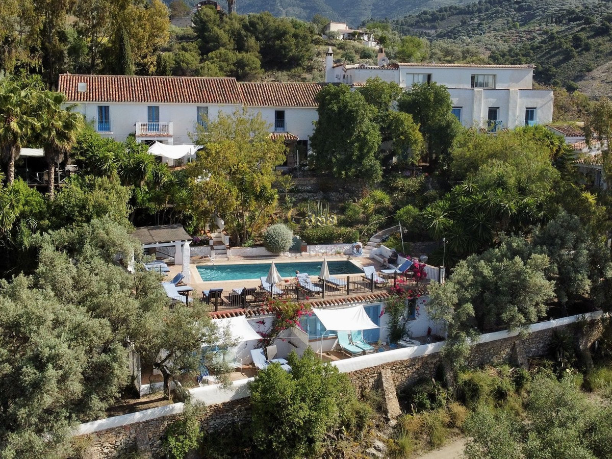 Huis te koop in Canillas de Albaida | 16 slaapkamers H4773532