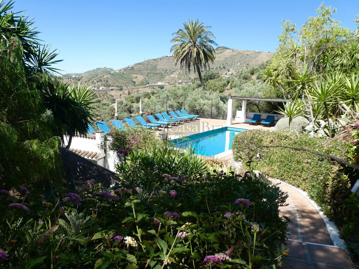 Huis te koop in Canillas de Albaida | 16 slaapkamers H4773532