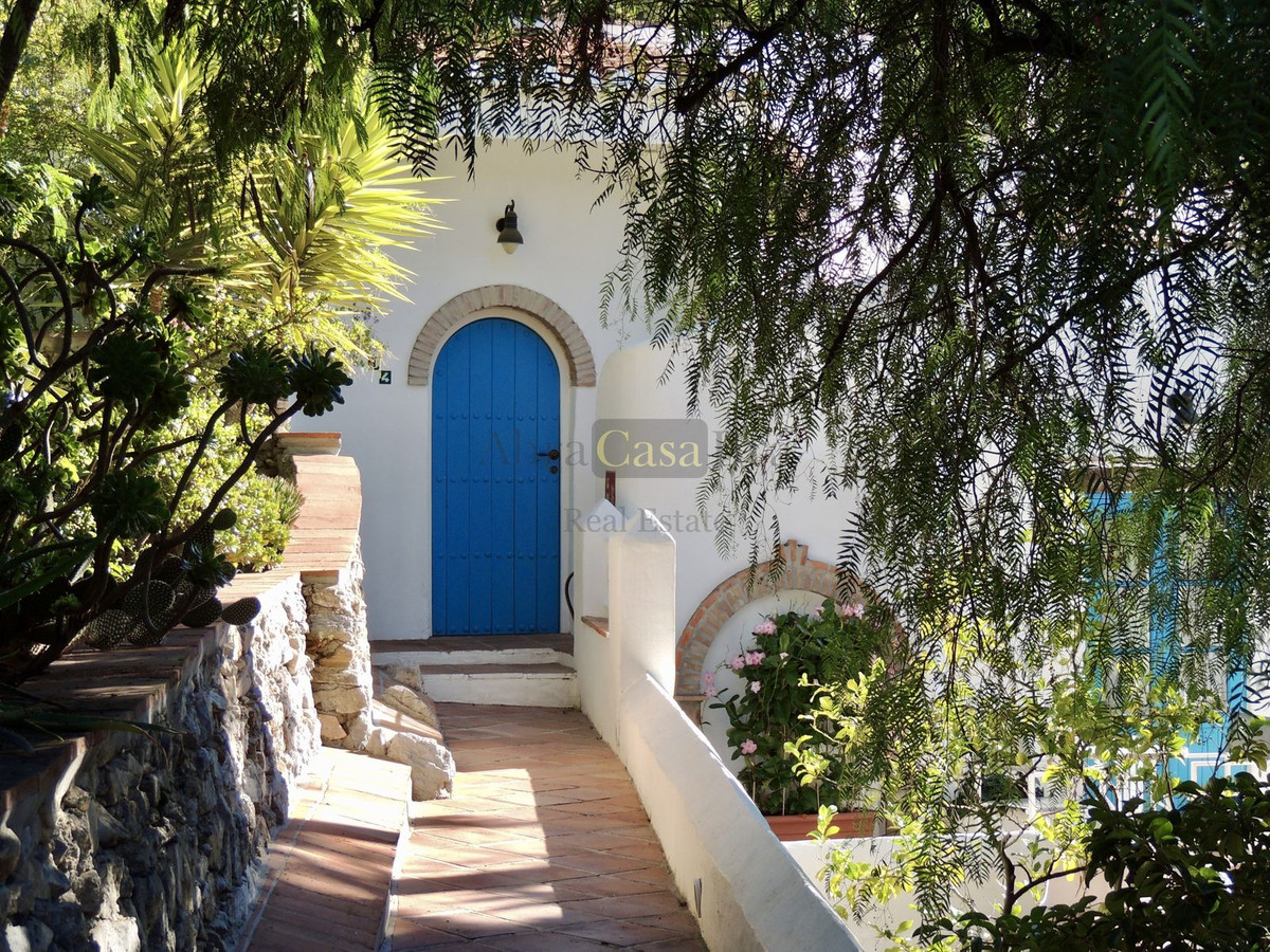 Huis te koop in Canillas de Albaida | 16 slaapkamers H4773532