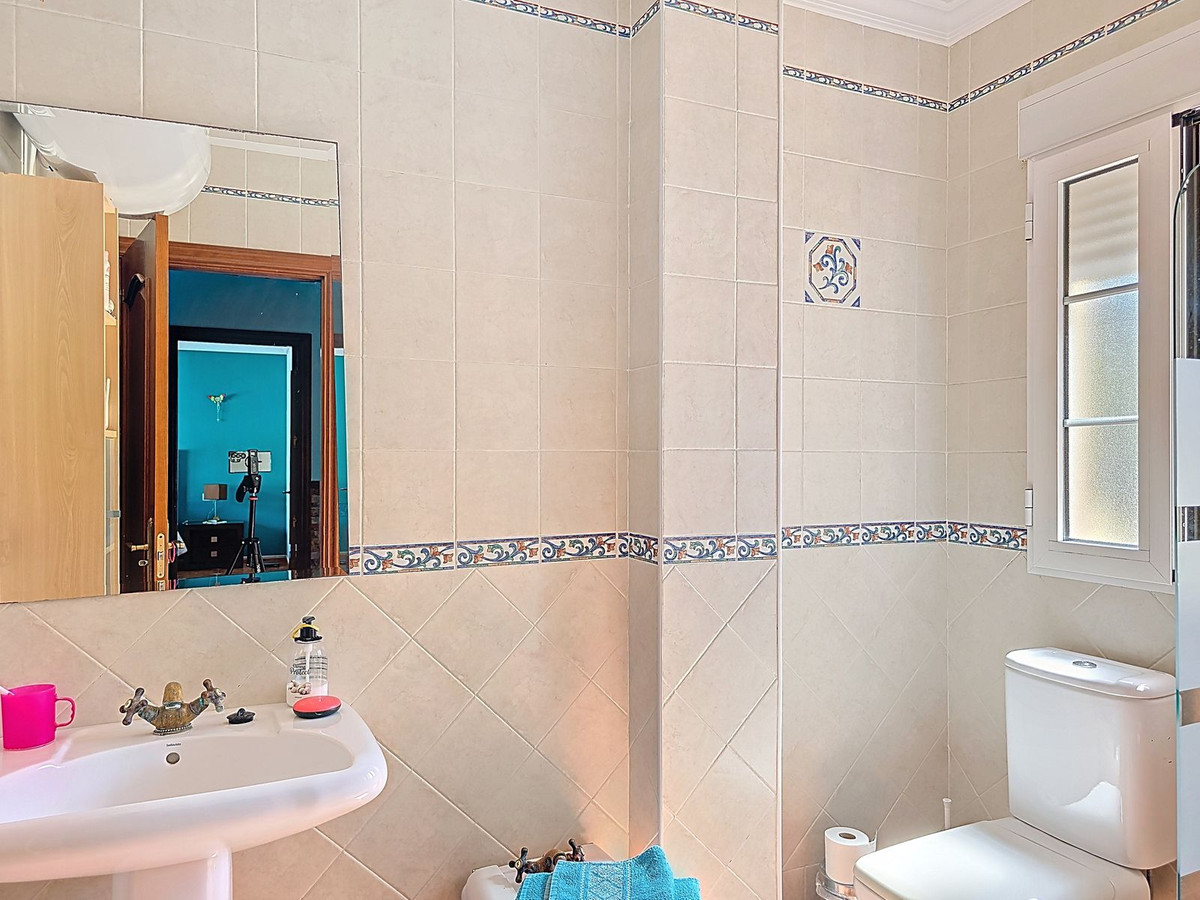 Huis te koop in Canillas de Albaida | 4 slaapkamers H4989742