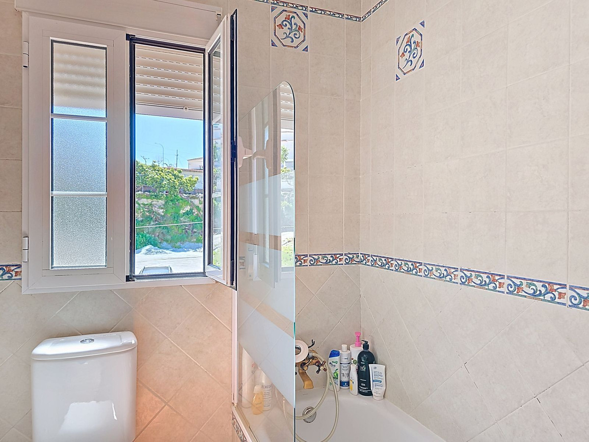 Huis te koop in Canillas de Albaida | 4 slaapkamers H4989742