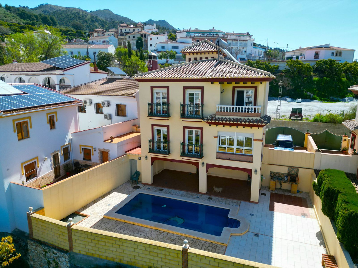 Huis te koop in Canillas de Albaida | 4 slaapkamers H4989742