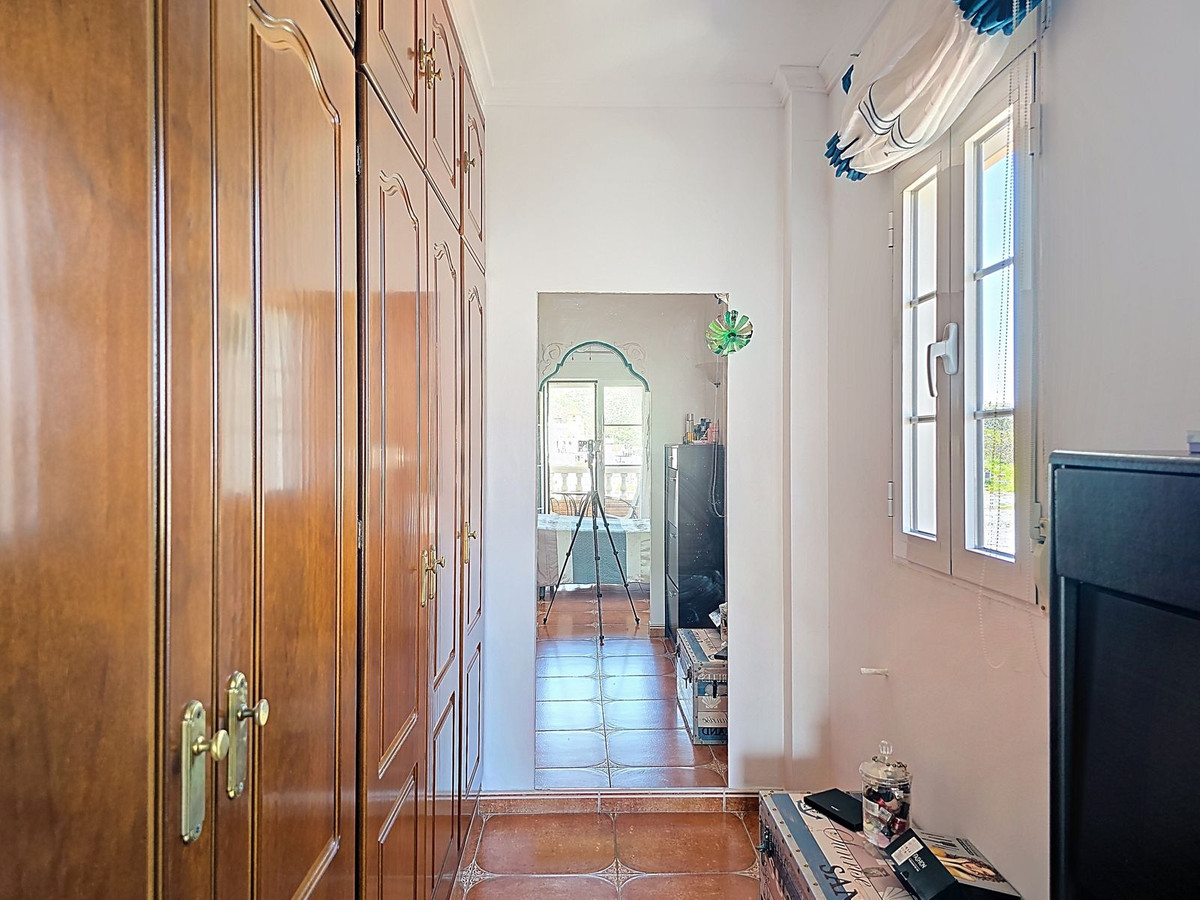 Huis te koop in Canillas de Albaida | 4 slaapkamers H4989742