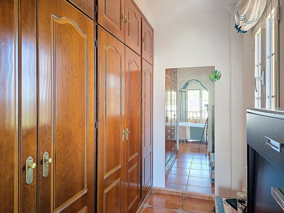 Huis te koop in Canillas de Albaida | 4 slaapkamers H4989742