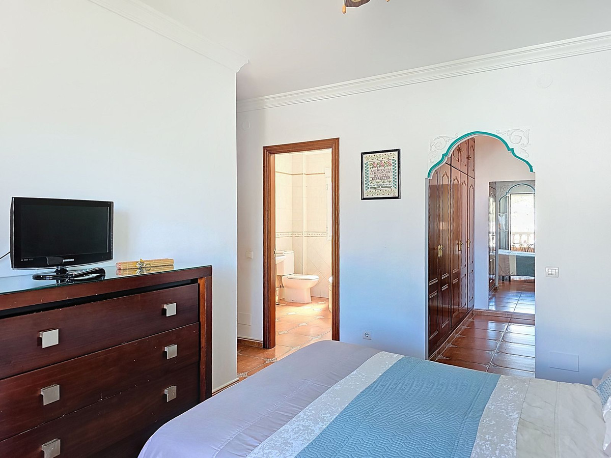 Huis te koop in Canillas de Albaida | 4 slaapkamers H4989742