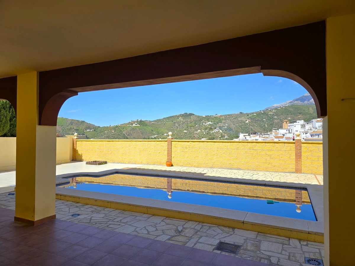 Huis te koop in Canillas de Albaida | 4 slaapkamers H4989742