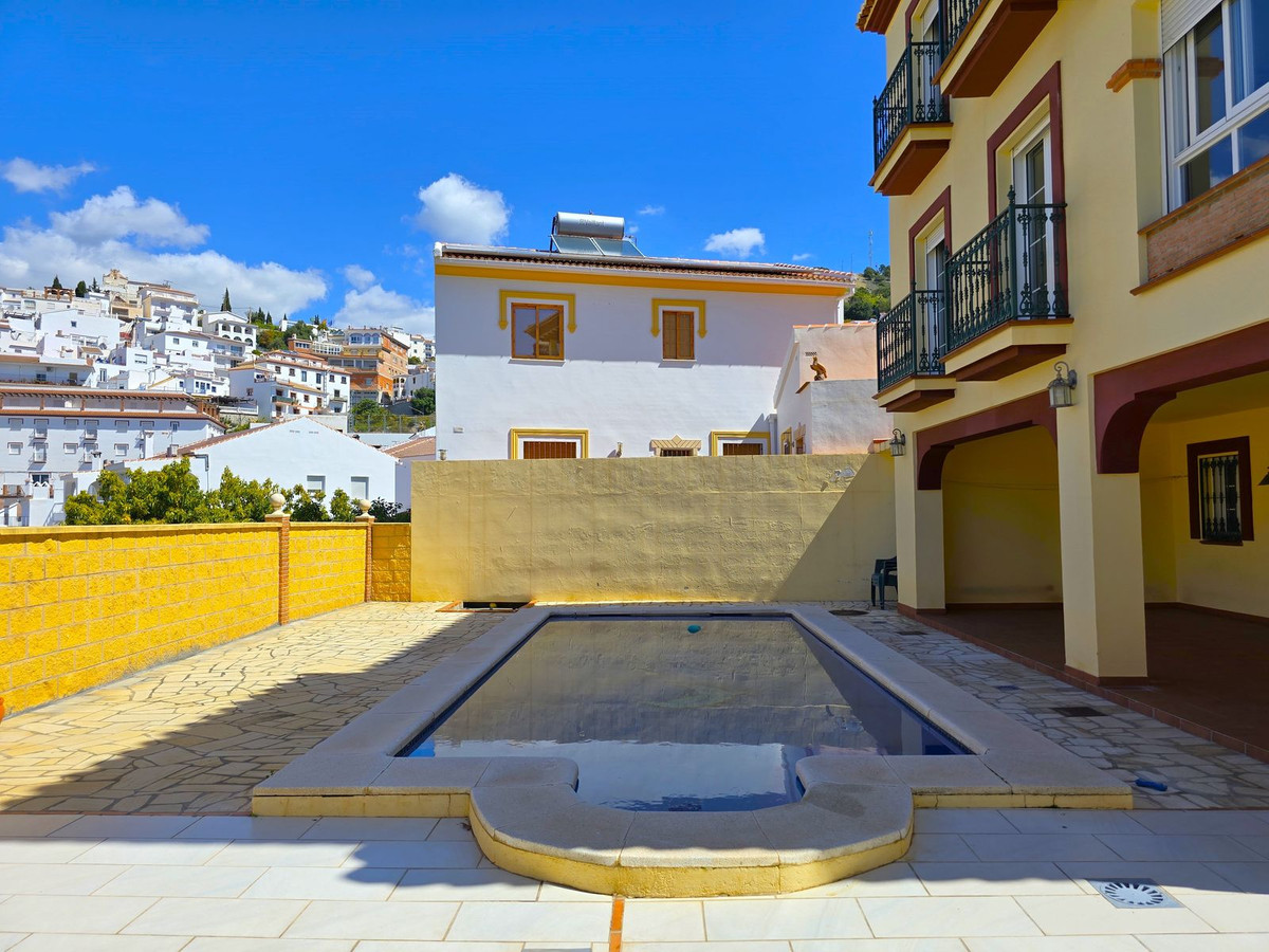 Huis te koop in Canillas de Albaida | 4 slaapkamers H4989742