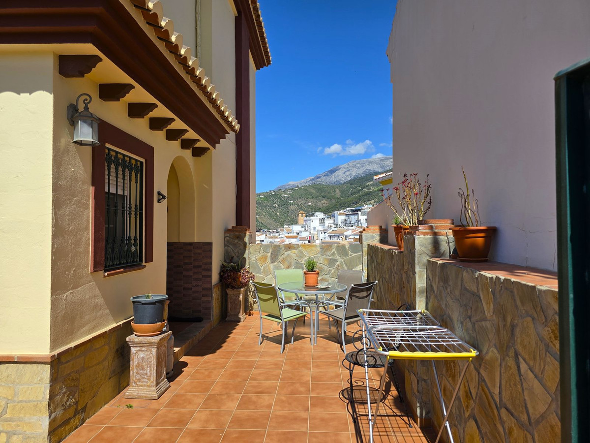 Huis te koop in Canillas de Albaida | 4 slaapkamers H4989742