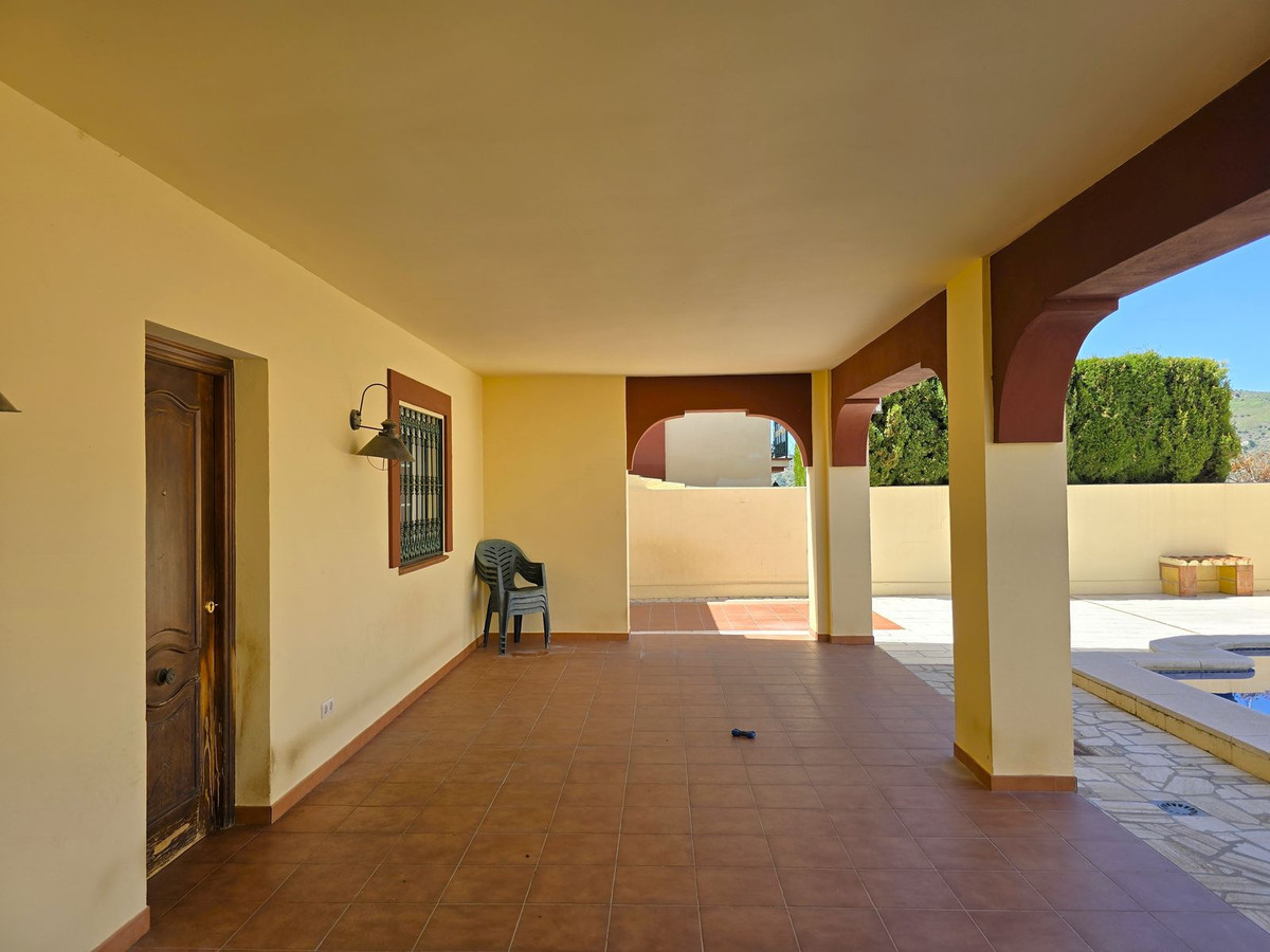 Huis te koop in Canillas de Albaida | 4 slaapkamers H4989742