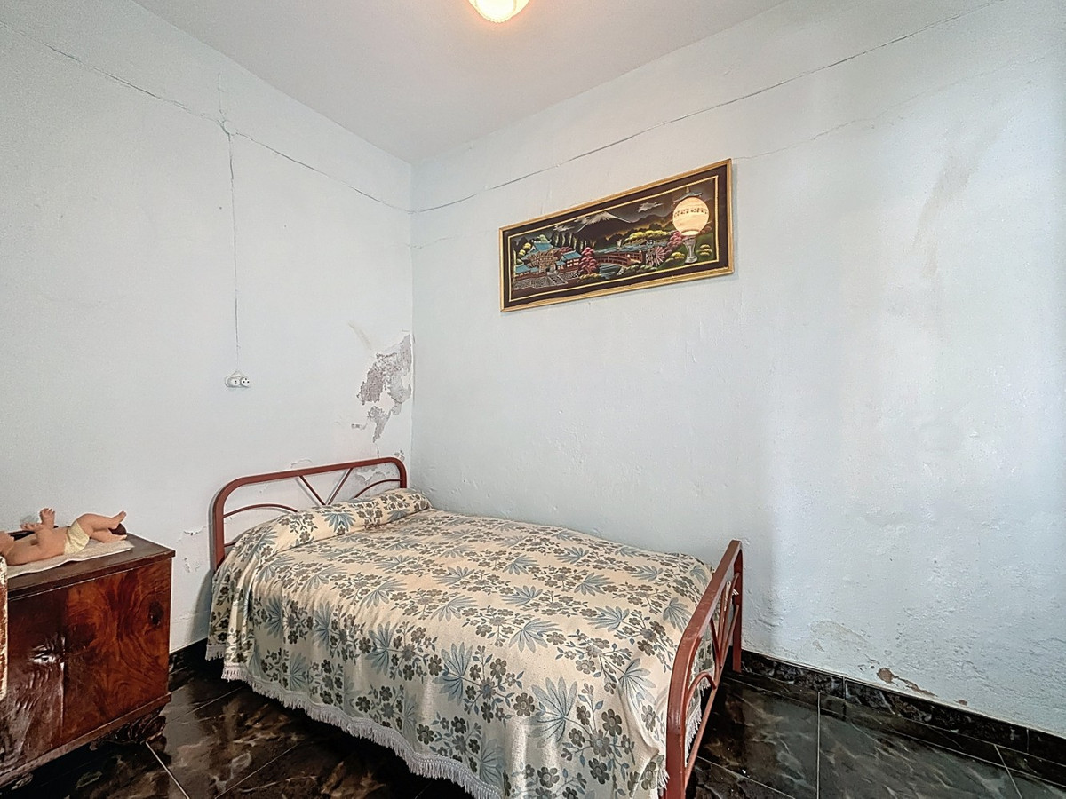 Semi-Vrijstaande Villa in Canillas de Albaida-19