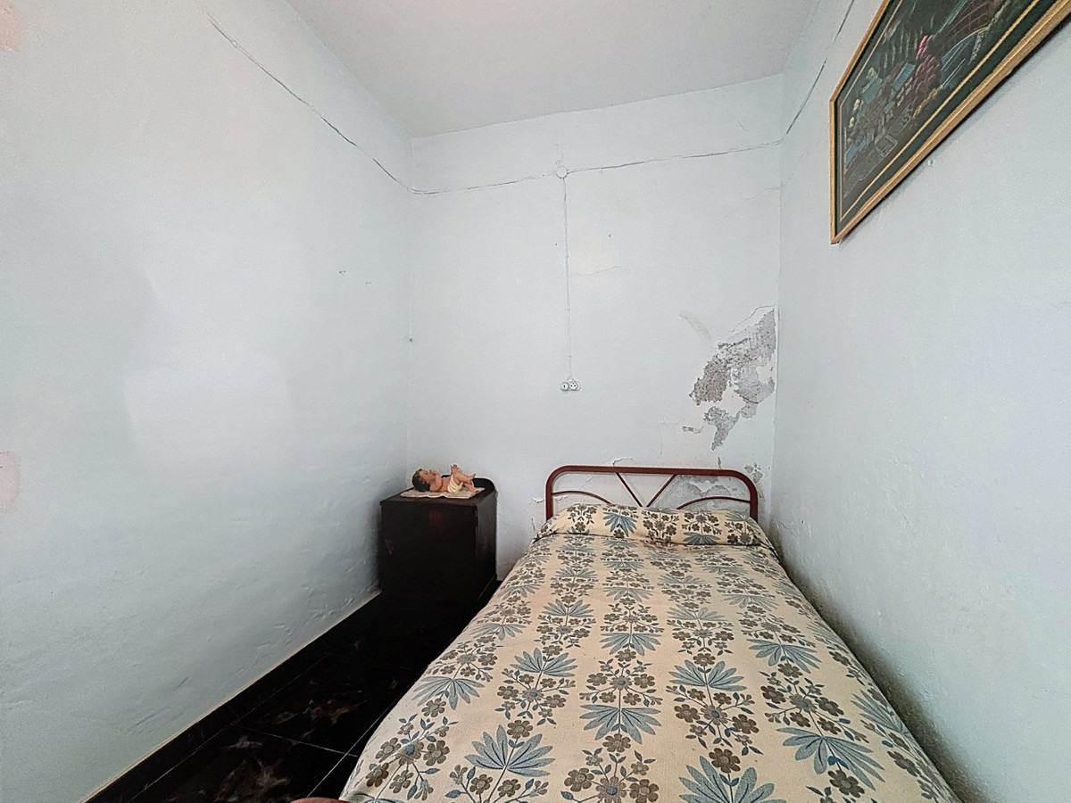 Semi-Vrijstaande Villa in Canillas de Albaida-20
