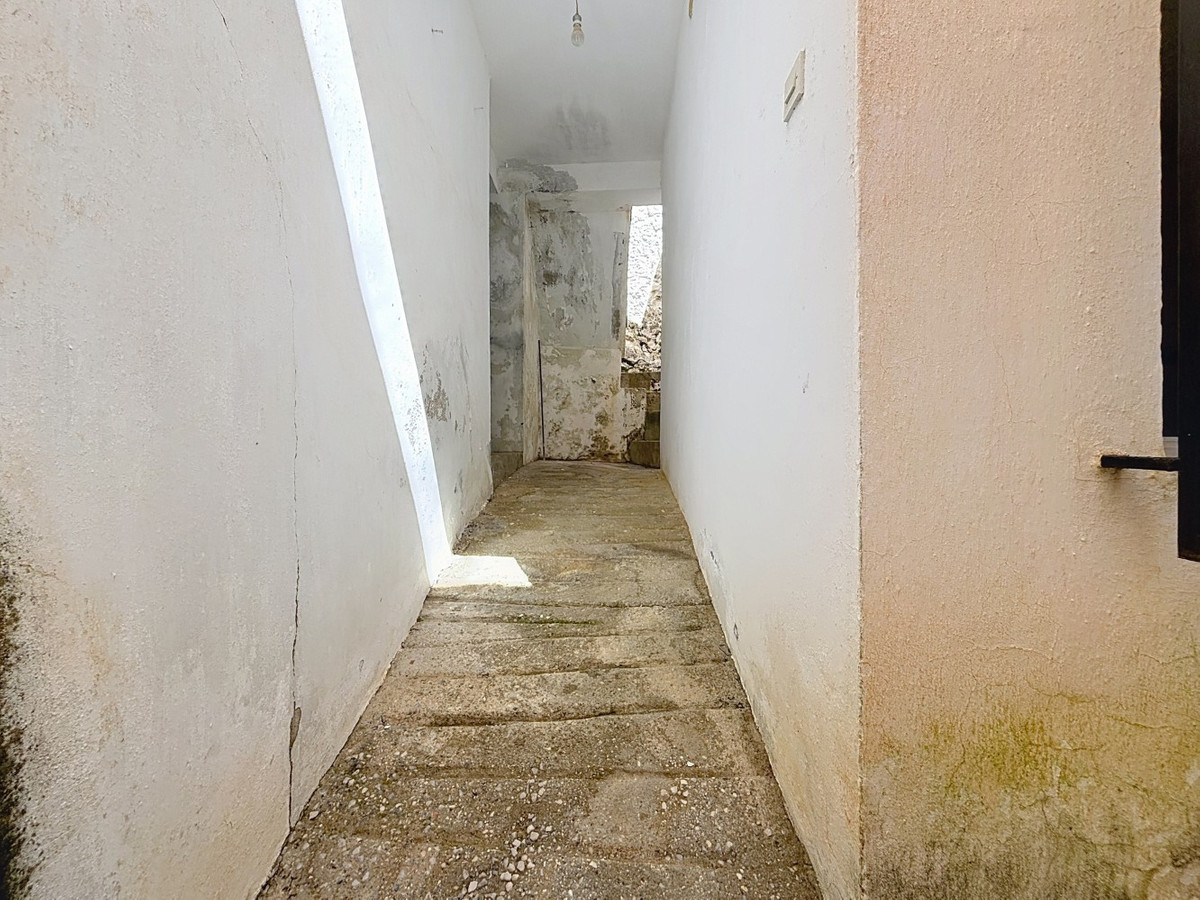 Semi-Vrijstaande Villa in Canillas de Albaida-23