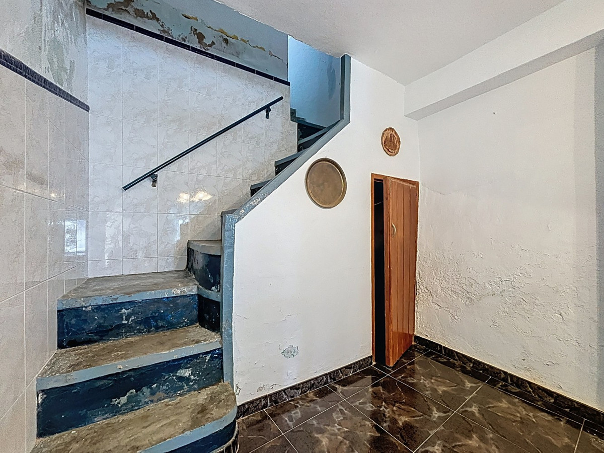 Semi-Vrijstaande Villa in Canillas de Albaida-24
