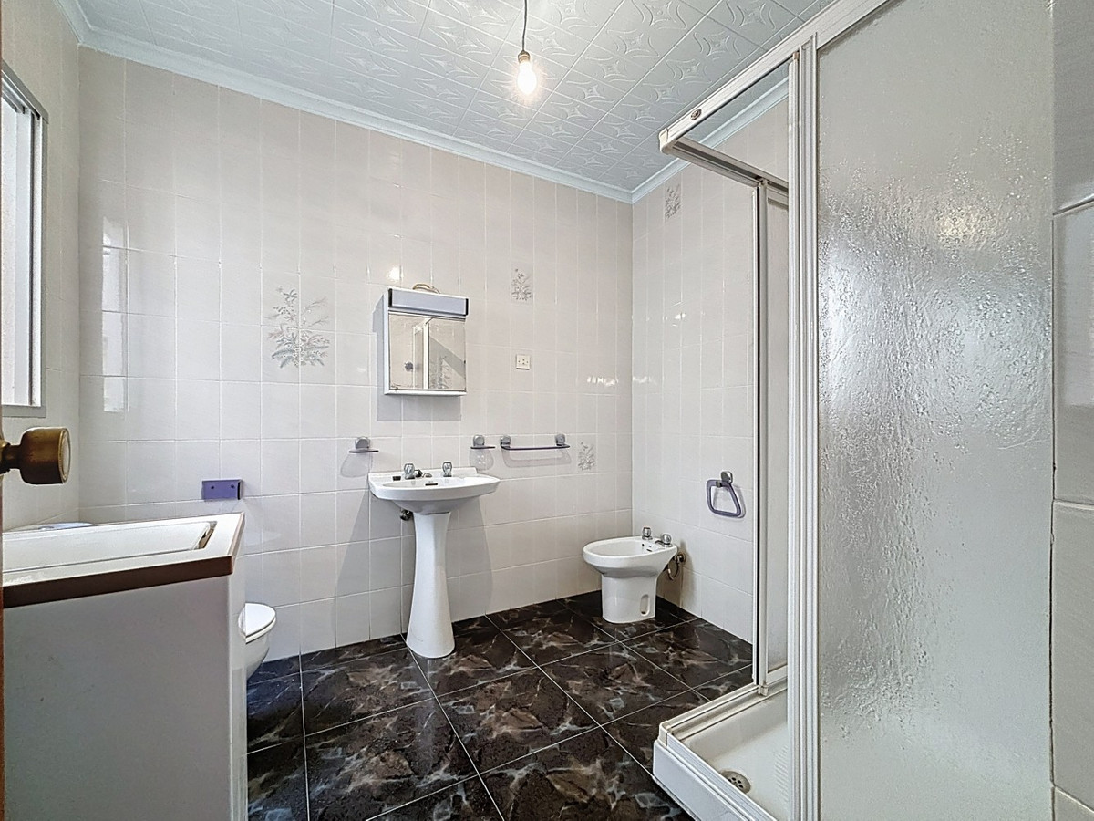 Semi-Vrijstaande Villa in Canillas de Albaida-25
