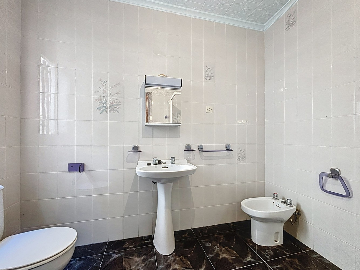 Semi-Vrijstaande Villa in Canillas de Albaida-26