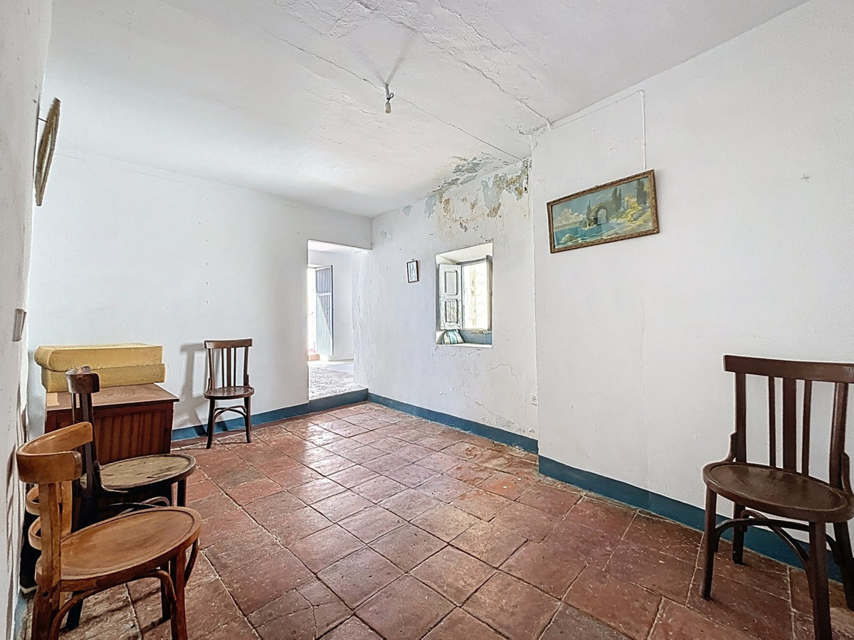 Semi-Vrijstaande Villa in Canillas de Albaida-29