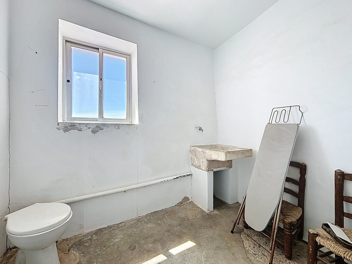 Semi-Vrijstaande Villa in Canillas de Albaida-33