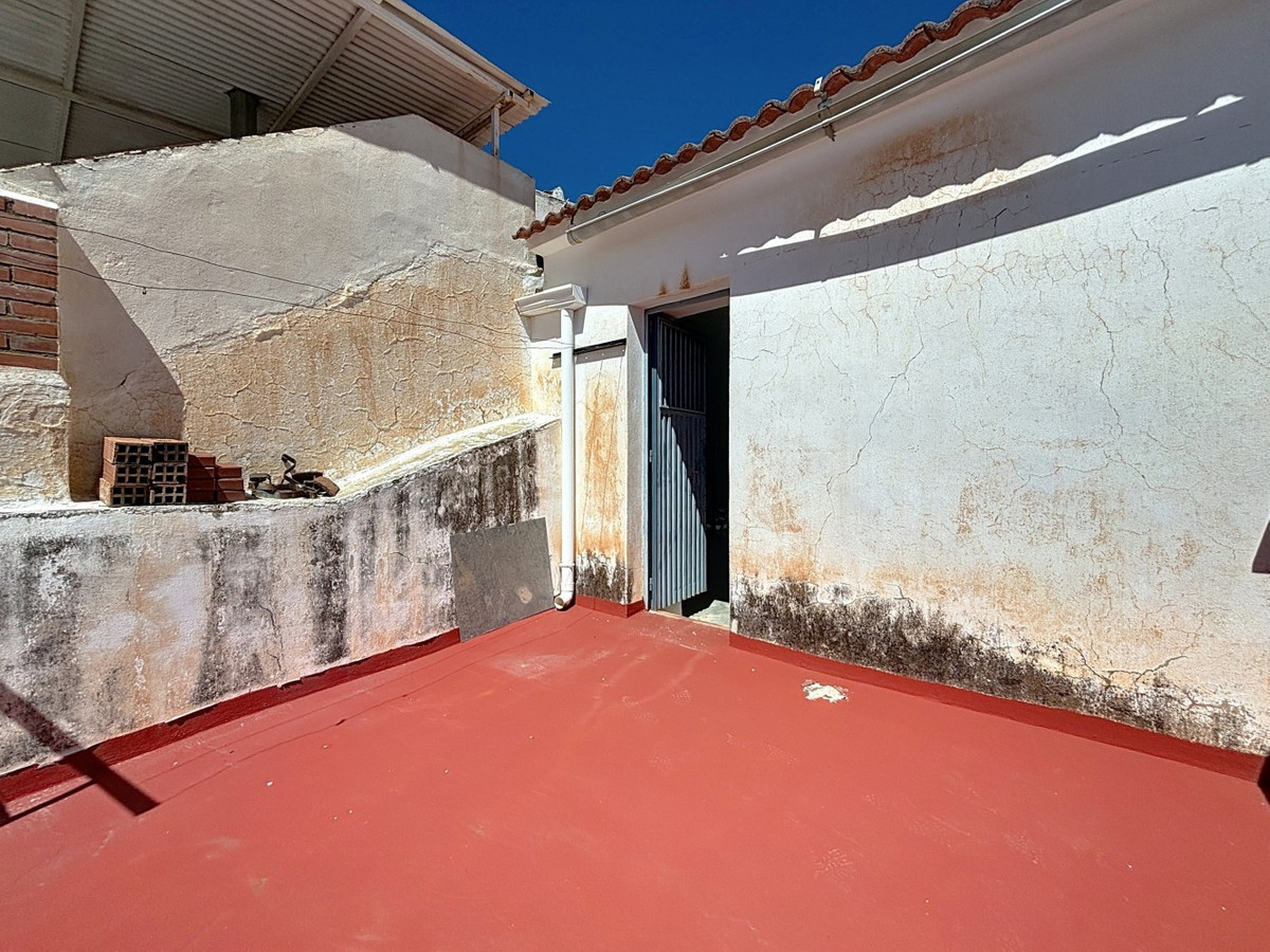 Semi-Vrijstaande Villa in Canillas de Albaida-36