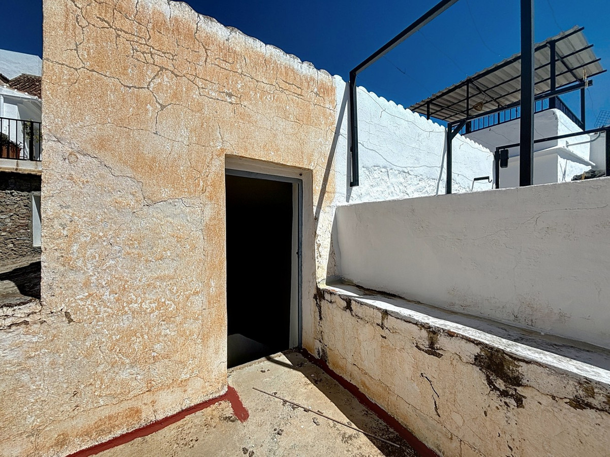 Semi-Vrijstaande Villa in Canillas de Albaida-41