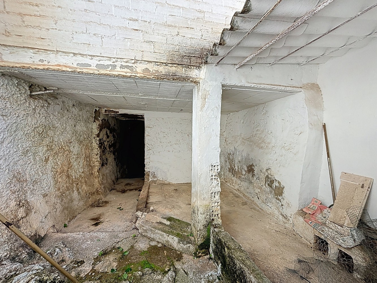 Semi-Vrijstaande Villa in Canillas de Albaida-48