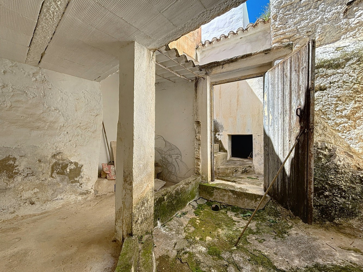 Semi-Vrijstaande Villa in Canillas de Albaida-49