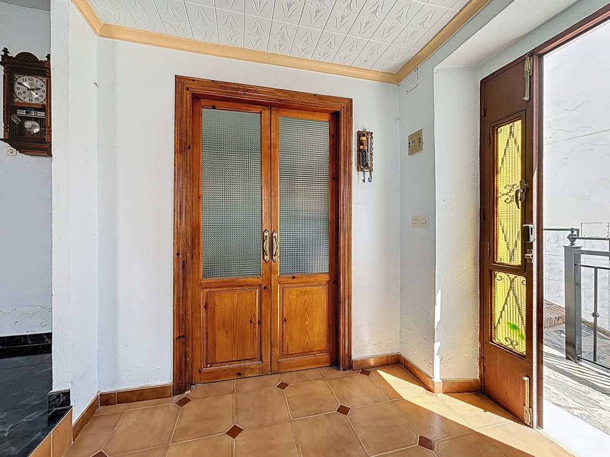 Semi-Vrijstaande Villa in Canillas de Albaida-5