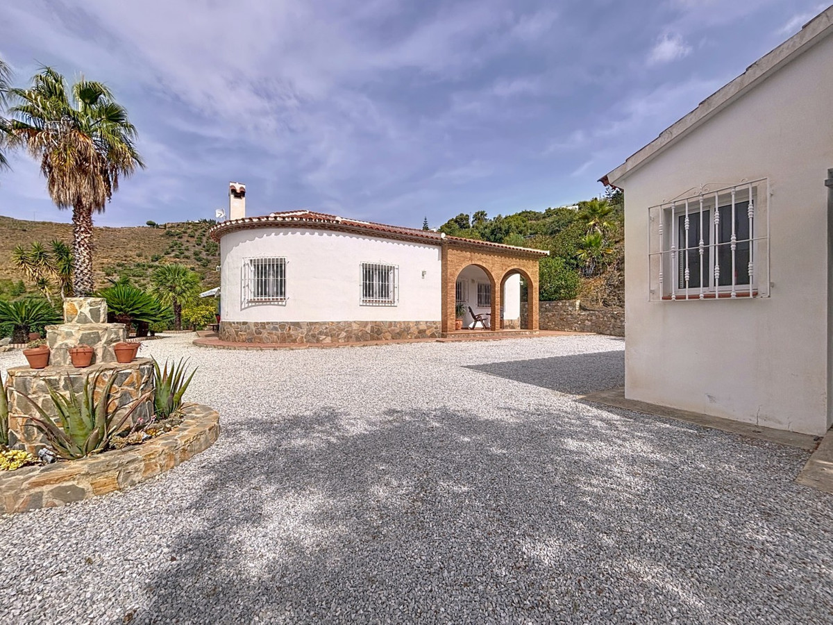 Huis te koop in Canillas de Albaida | 3 slaapkamers H5153134