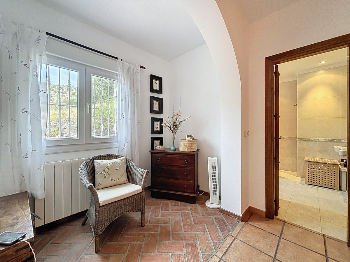 Huis te koop in Canillas de Albaida | 3 slaapkamers H5153134