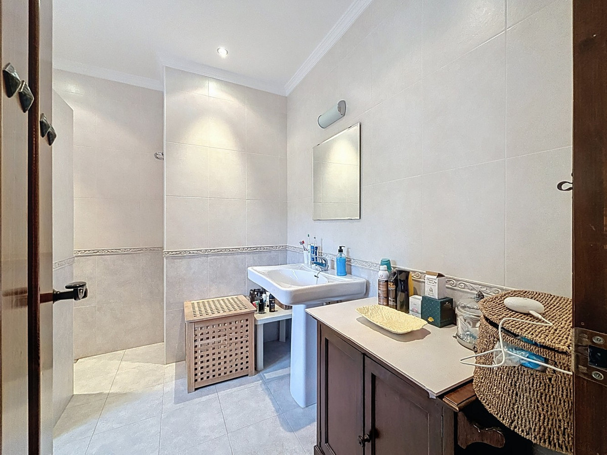 Huis te koop in Canillas de Albaida | 3 slaapkamers H5153134