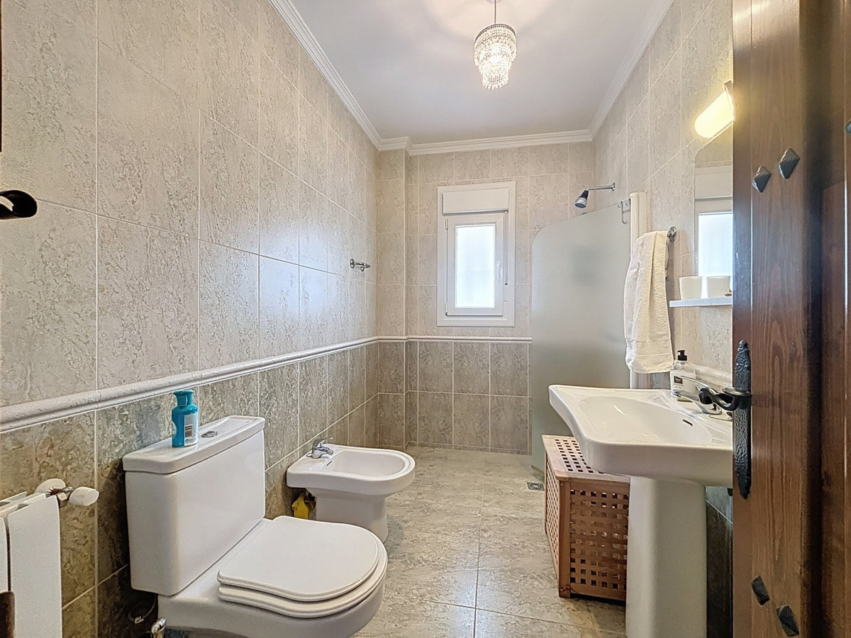 Huis te koop in Canillas de Albaida | 3 slaapkamers H5153134