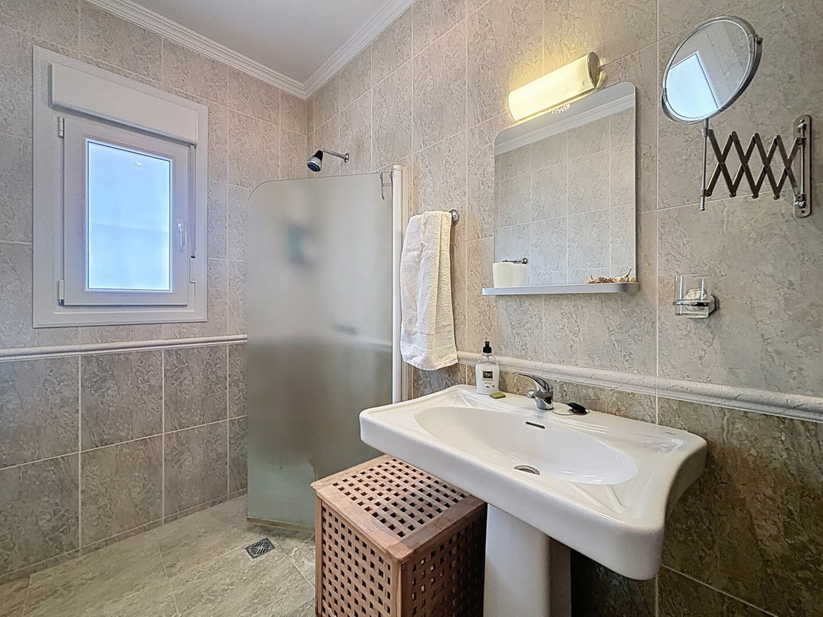 Huis te koop in Canillas de Albaida | 3 slaapkamers H5153134