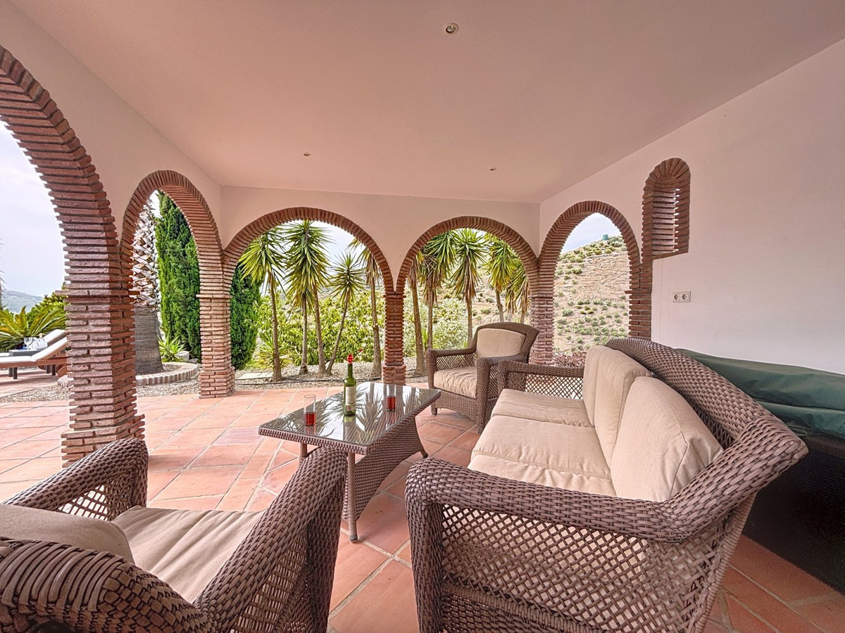 Huis te koop in Canillas de Albaida | 3 slaapkamers H5153134