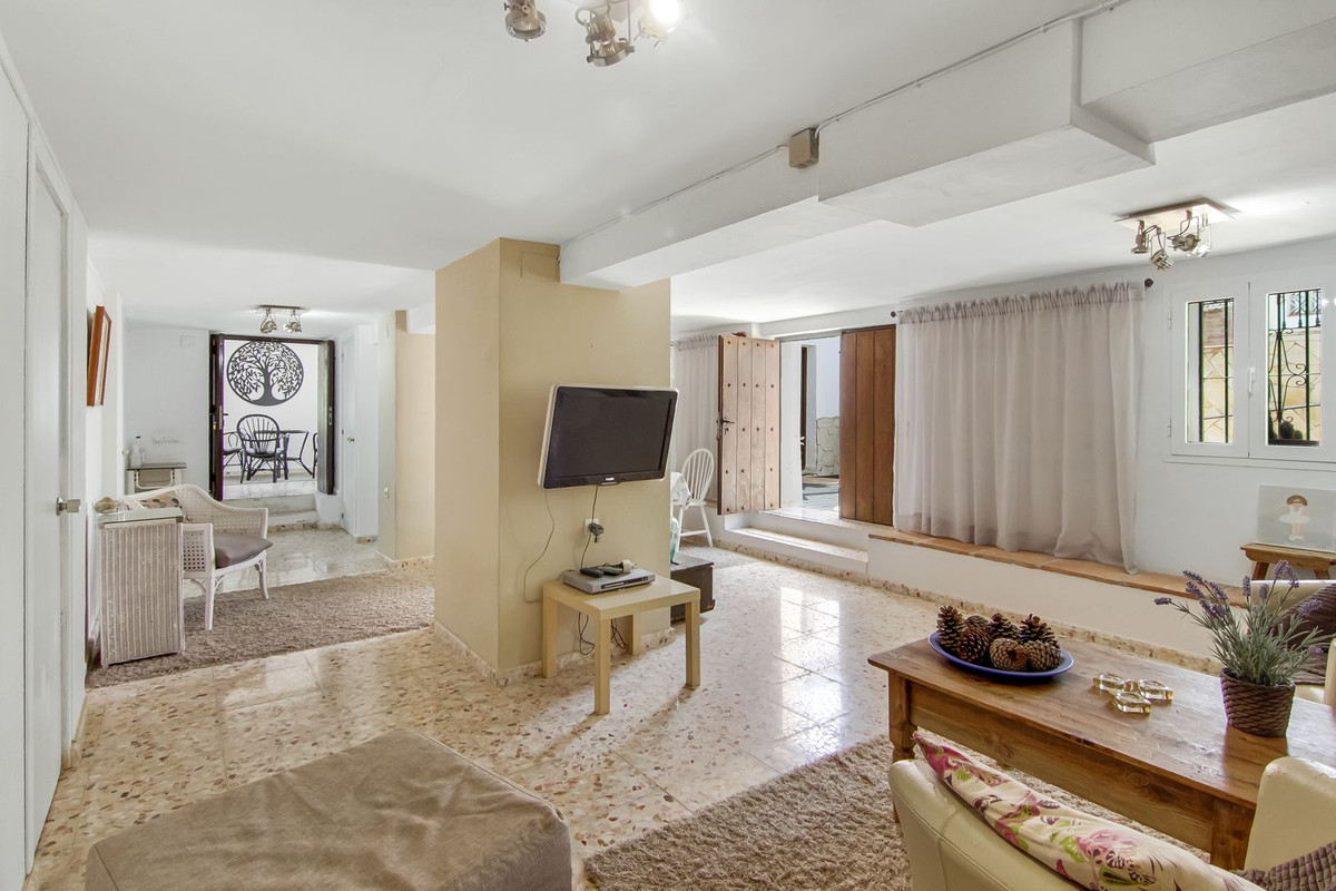 Property main view 64