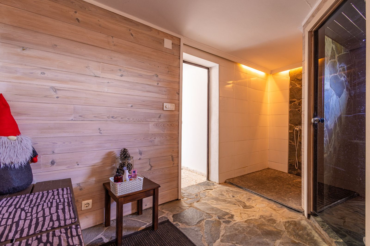 Property main view 76