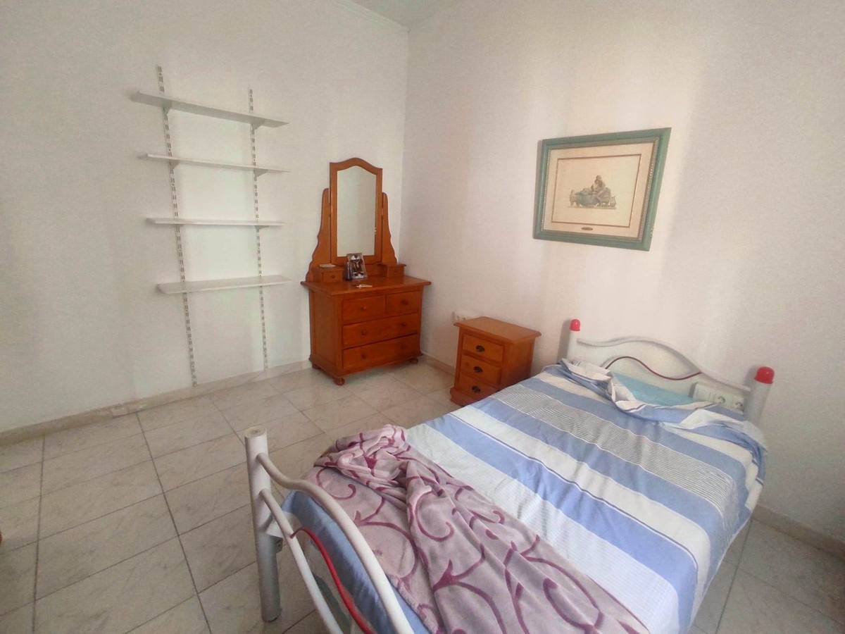 Huis te koop in Capuchinos | 4 slaapkamers H5365918